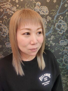 レヴェヘア rever hair ブリーチヘア