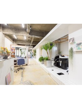 居心地の良さを追求した、ハイセンスなプライベートサロンであなただけの贅沢なサロンタイムを♪