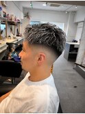 ホワイトメッシュ×ラフツイスパフェード