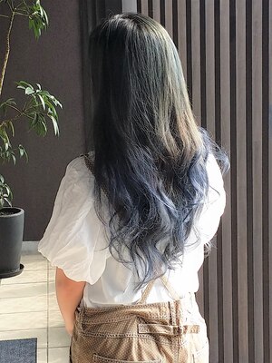 季節に先取り旬なカラーも【euphoria-hair】にお任せください。”大人かわいい”に仕上げます♪