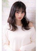 夏はインナーカラーとスパイラルパーマの小顔くびれミディ