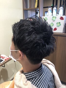 ヘア アンド ビューティ ビーズアモール 春日井神領店(Hair&Beauty B's amor) 刈り上げショート