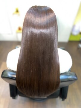 エムスリーディーミュゼステージ(M3D) ピコカラー＆トリートメントストレート仕上げ