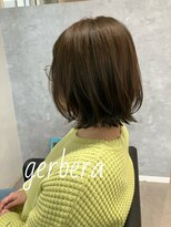 ガーベラ(gerbera)&nbsp;オリーブカラー×ボブスタイル