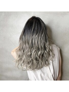 ソーコ(SOKO) ホワイトグレーグラデーションカラー