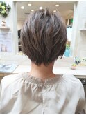 大人ショート×グレージュ