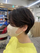 ウイ バイ ファースト 北四番丁店(u'i by first)&nbsp;★ショートレイヤー★柔らかくふんわりと質感重視の大人ショート
