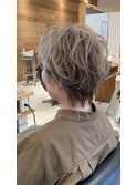 白髪をオシャレに残しながら染めるカラー