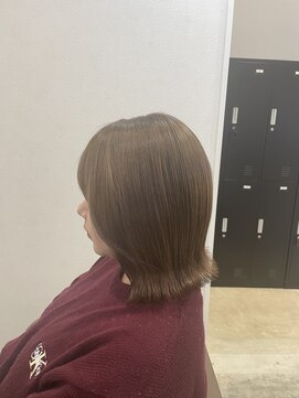 スレッド(SRED) 切りっぱなしボブ×透明感ベージュ