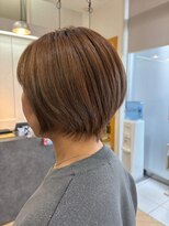 ユニ バイ マグ 長野店(Uni.by Mag) 20代30代40代ストレート小顔補正立体カット