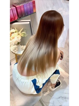 ユアーズ ヘアー 新宿EAST(youres hair) 髪質改善トリートメントで叶う美髪ストレート レイヤーカット