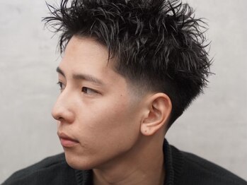 クロムトウキョウ ザ バーバー ネオン 新宿店(CHROM TOKYO the Barber ne/on)の写真/ライフスタイルを考えてご提案!デザイン性が高くトレンドも意識したカット技術で毎朝のセットも楽に。