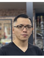 ケースタイル(K-style)&nbsp;ハードパート　スキンフェード　ライン　ポマード仕上げ