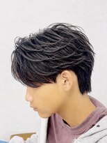 メルシー ドゥ メンズ(merci deux)&nbsp;メンズセンターパートウルフセンターパートニュアンスパーマ襟足