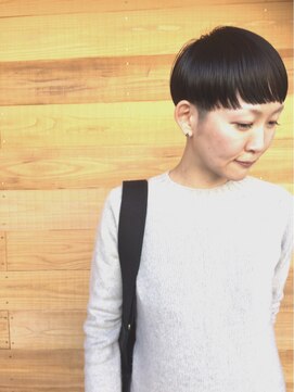 リル(LIL') エッジショート