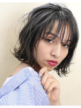 トルネード(TORNADO) 外国人風ボブ ハイライトバレイヤージュグラデ グレージュ