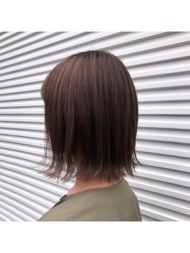 ルシードスタイルアートラッシュ(LUCIDO STYLE ARTRUSH) 切りっぱなしボブ