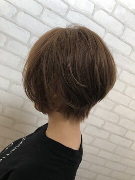 ヘアーアンドラッシュ ジーナ(Hair&Lash Jiina) ショートカット