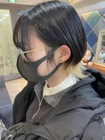 ロア 福岡天神本店(LORE)&nbsp;抜きっぱなしブロンド×襟足インナーカラー