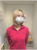 ぱつっと切りっぱなしボブ