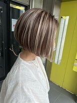 ガルボ ヘアー(garbo hair)&nbsp;ハイトーン 白髪ぼかし ハイライト 10代 20代