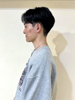 センターパート　ショートスタイル