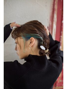 エクファ ヘア オリジン(ex-fa hair origin) 黒髪カタロググレーベージュレイヤーロングアッシュカラー