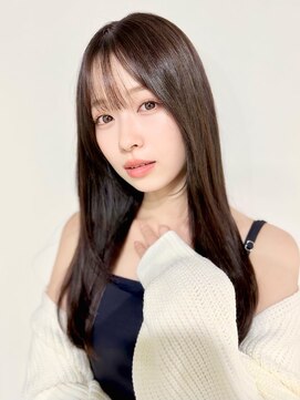 シア(XIA) ナチュラルストレート/美髪ロング/シースルーバング/暗髪/金山