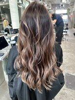 アポロ 横浜駅店(apollo)&nbsp;xバレイヤージュ/ホワイトグレージュ/レイヤーカット