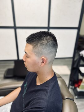 バンデ(Bande) バズカット（ボウズフェード）