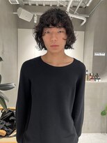 テクネ 天神大名(techne)&nbsp;天神大名フェザーパーマシャドウパーマ緩めセンターパートウルフ