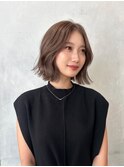 顔周りレイヤーカットグレージュカラーくびれボブショートカット