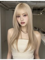 リトバイトゥルークリエイション 大宮(Re:to by True Creation)&nbsp;【個性派】デザインホワイトカラー×レイヤーカット