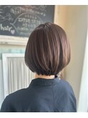 大人可愛いショートボブで叶える、軽やかスタイル