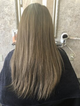 ベースヘアーデザイン(BASE HAIR DESIGN) ミルクティー×シルバー