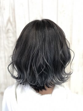 トウキョウヨシつね 御幸ヶ原店(TOKYO Yoshi) アッシュグレーのグラデーション☆/髪質改善