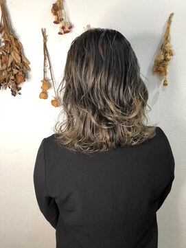 ウル(Ulu) エアタッチバレイヤージュ