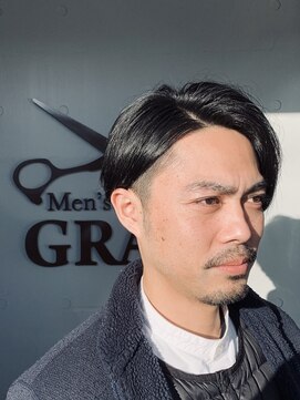 センター分けツーブロックスタイル L メンズサロン グラン Men S Salon Gran のヘア カタログ ホットペッパービューティー