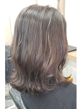 シエル 松山店(CIEL) 外はねミディアム×シルバーグレージュ