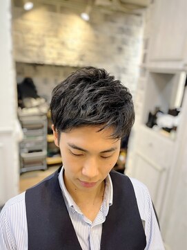 ミリオンバックス 上野(Million Bucks) ツーブロかきあけニュアンスパーマ[メンズツーブロ/上野]