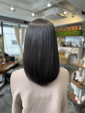 モワ 仙台(Mois) 黒髪地毛風ストレートミディ/髪質改善/ヘッドスパ/仙台/青葉区