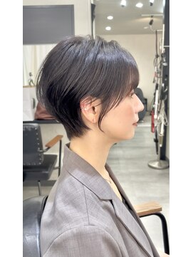 エス 天満扇町(esu) 小顔ショート　30代40代50代　大阪ショート