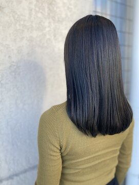 フロア(FLOOR) オリーブグレージュ/切りっぱなしボブ