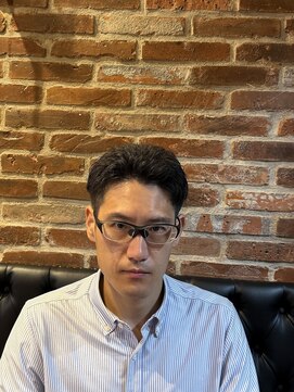 ミリオンバックス 神田店(Million Bucks) 【ビジネスマンにおすすめ】ツーブロックショート