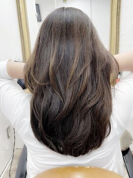 ミッシェル アフロート(michelle afloat) ロングは動きを出す3DCカーブレイヤー☆