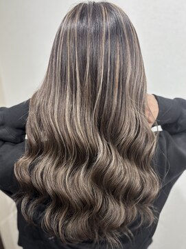 デザインカラー　グレージュ【佐藤】