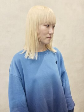 ブリーチカラー/ハイトーンカラー/ホワイトカラー/20代