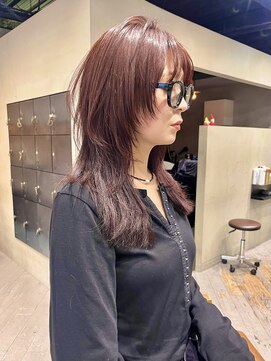 ヘアー アイス ルーチェ(HAIR ICI LUCE) ブリーチなしワインレッドレイヤーカットロングウルフ/中西