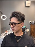 束間アップバングスタイル