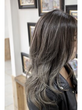 ノーム 横浜(NORM) Norm横浜 レイヤー3Dカラー